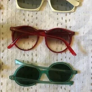Vintage | Accessories | Post Of 2 Lot Of Vintage Sunglasses  display picture 3